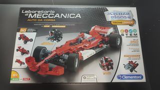 Laboratorio di meccanica auto da corsa