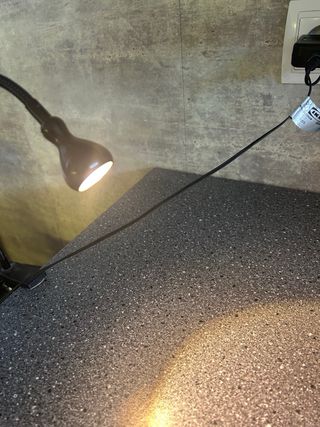 Lampada da lettura con morsetto nero