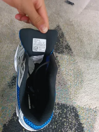 Asics Gel Azules y Plateadas Talla 42