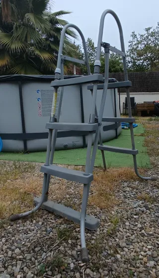 Escalera Piscina Montable Metal/Plástico
