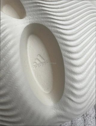 Yeezy Foam Runner Coconut Hole Talla 38