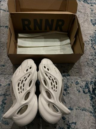 Adidas Foam Runner Beige Talla 38