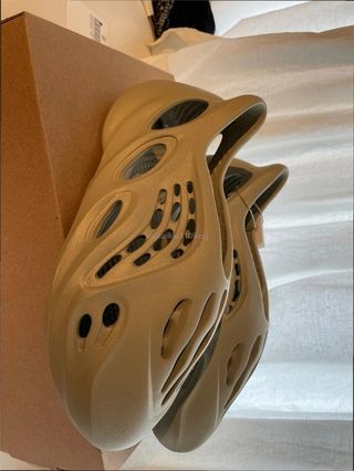 Yeezy Foam Runner Beige Talla 43