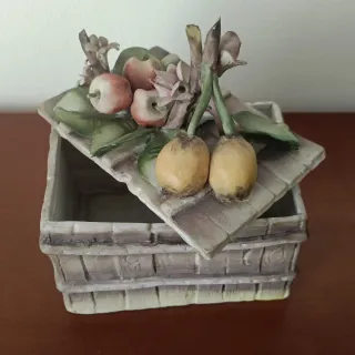 Caja joyero porcelana frutas y flores