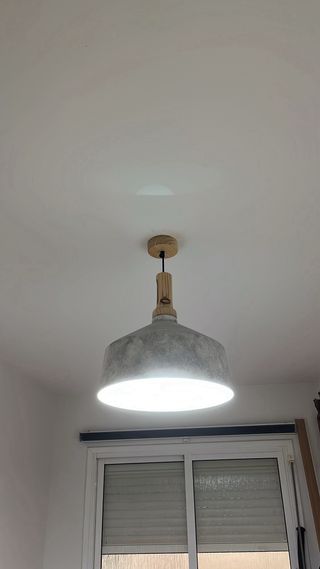 Lámpara de techo madera y metal