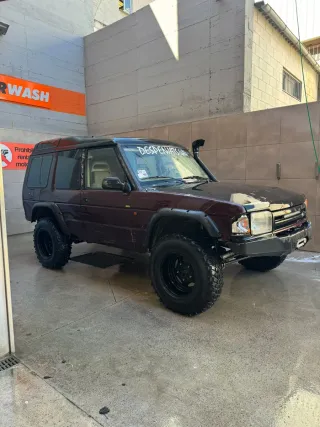 Land Rover Discovery 1995.