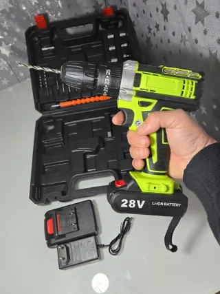 Taladro Inalámbrico 28V + Maletín
