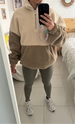 Abrigo Zara Talla S/M Beige y Marrón