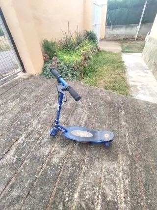 Patinete Eléctrico Razor Azul