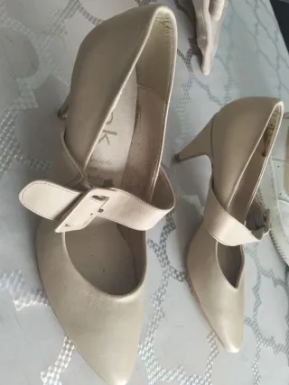 Zapatos Mook Tacón Beige Piel Legítima