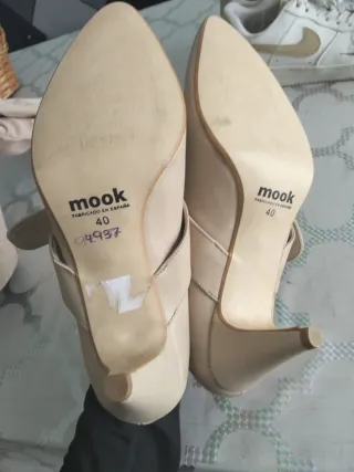 Zapatos Mook Tacón Beige Piel Legítima