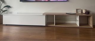 Mueble TV moderno madera y blanco