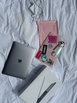 MacBook Pro Plata/Gris Espacial