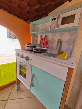 Casa infantil,jardín, exterior para niños