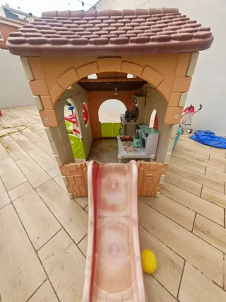 Casa infantil,jardín, exterior para niños