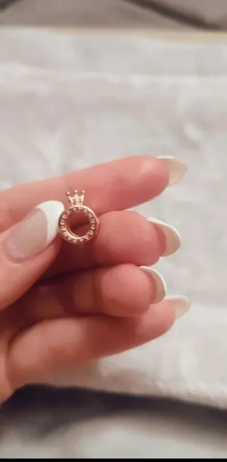 Charm dije Pandora Corona ORIGINAL y NUEVO