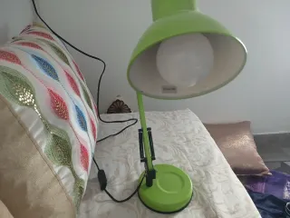 Lámpara de escritorio verde