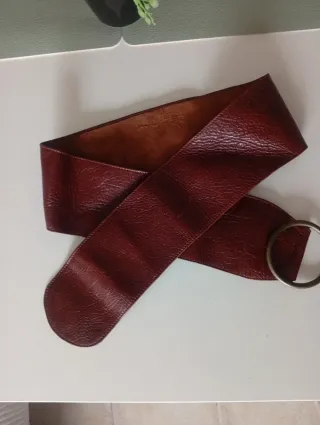 Cinturón de cuero mujer con hebilla redonda