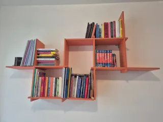 Libreria componibile arancione
