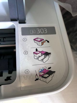 Impresora escáner HP compacta