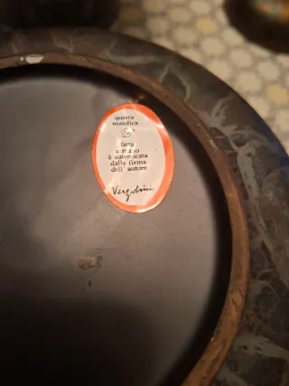 Coppia vasi maiolica marrone e oro