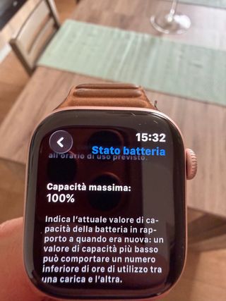 Apple Watch Serie 11 42mm Oro Marrone