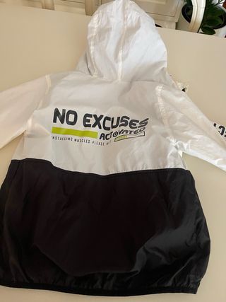 Cazadora cortavientos niño verde