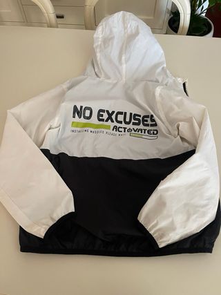 Cazadora cortavientos niño verde