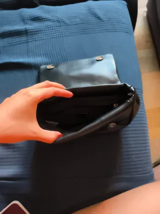 Bolso Negro Parfois Acolchado Cadena Plateada