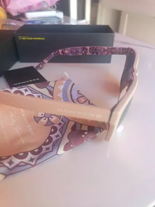 Gafas de sol Hawkers beige y rosa