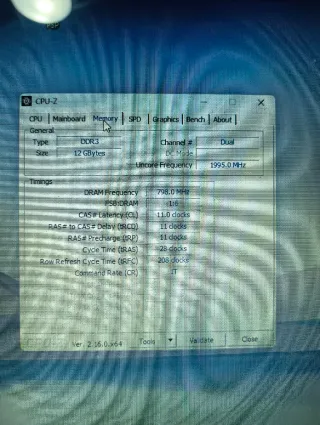 Portátil HP TPN-C125 Rojo - 1TB HDD - 12 GB RAM