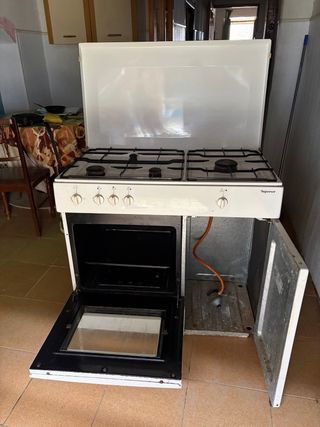 Cocina de Gas SUPERSER con Horno