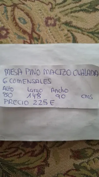 Mesa ovalada de pino macizo