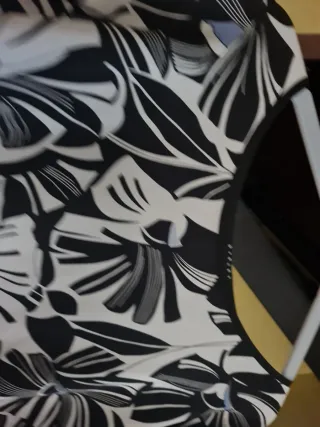 2 Bluse Sisley Tg S ROSSA e BIANCA