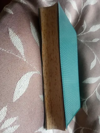 REVIVIR Libro religioso