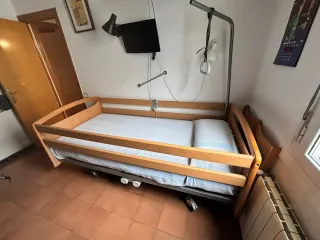 Cama articulada eléctrica