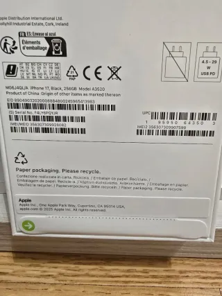iPhone 17 5G nero nuovo non sigillato