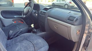 Renault Clio 2002
