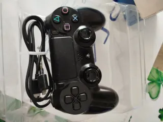 PS4 (PlayStation 4) con Mando DualShock 4