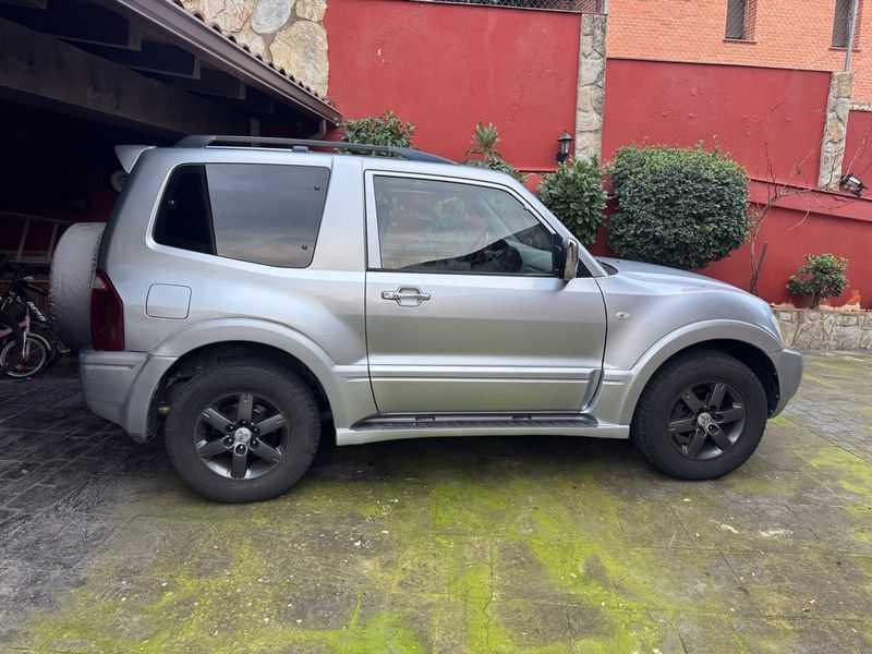 Mitsubishi Montero 2005 - foto 1