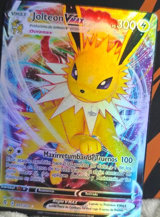 Carta Pokémon Jolteon VMAX 051/203