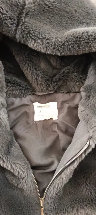 Abrigo pelo gris oscuro Brownie