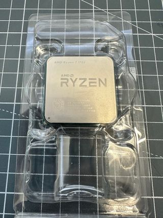 CPU AMD Ryzen 7 1700 8 núcleos 16 hilos AM4