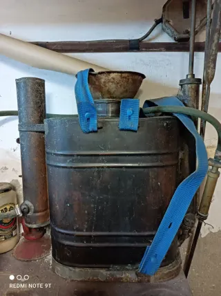 Máquina sulfatadora antigua