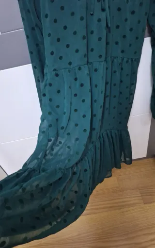 Vestido gasa lunares verde Stradivarius T.M