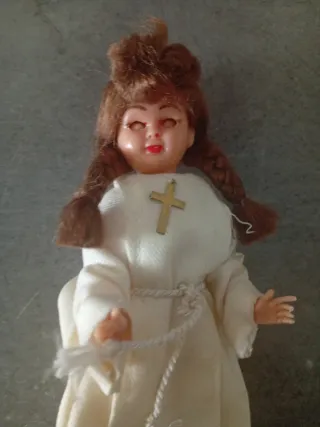 Muñeca de juguete comunión