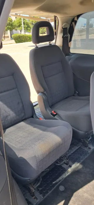 SEAT Alhambra 2004