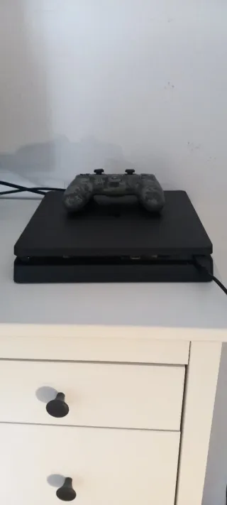 PS4 (PlayStation 4) Negra