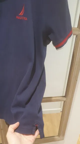 Polo Azul con detalles rojos para hombre