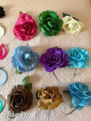 Complementos Flamenca: Flores y Pendientes